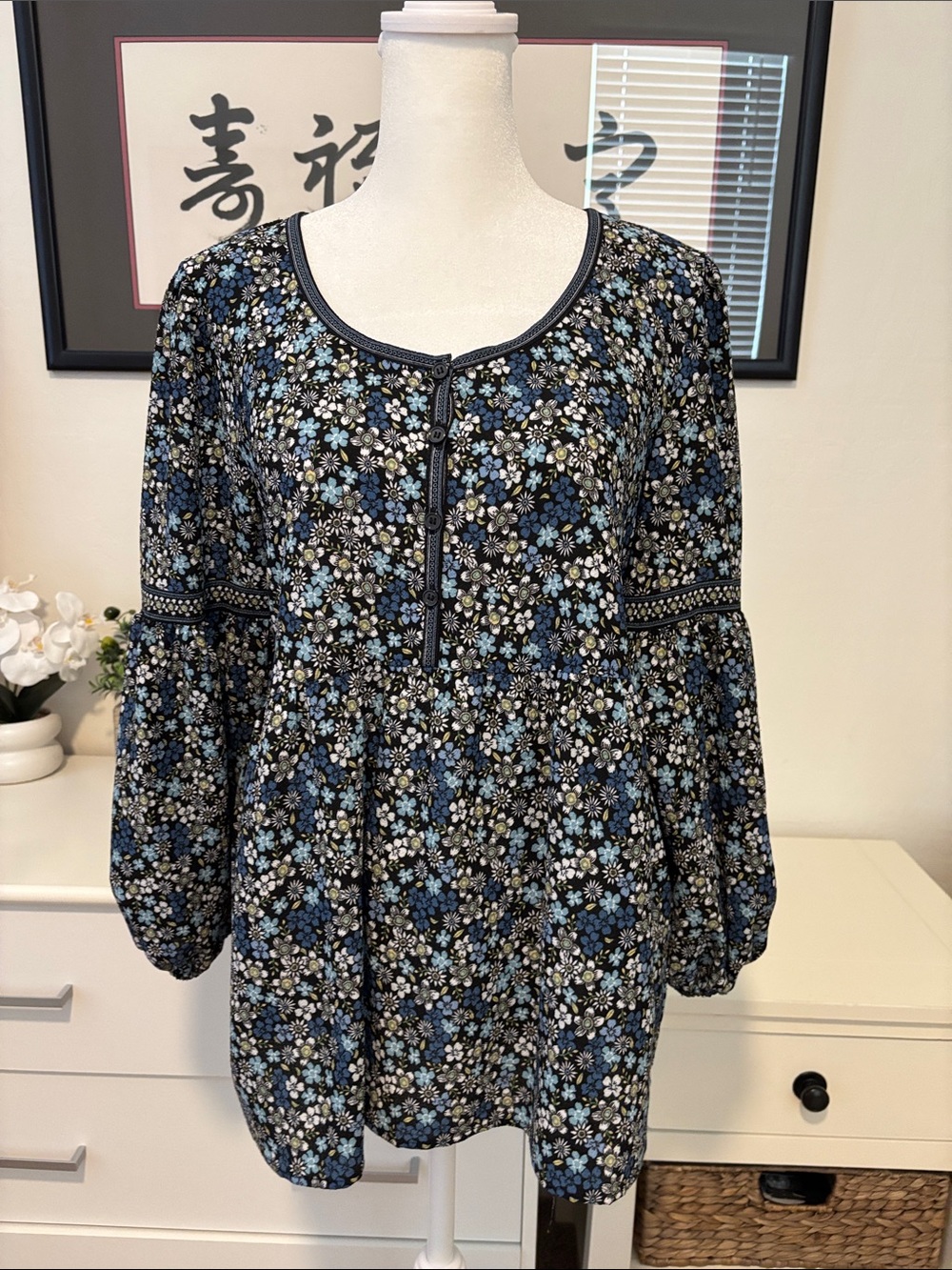 Max Studio Blue Floral Peasant Tunic